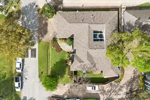 14128 Cardinal Ln, Houston, TX 77079 - Photo 33