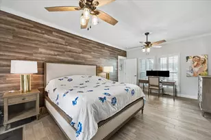 14128 Cardinal Ln, Houston, TX 77079 - Photo 17