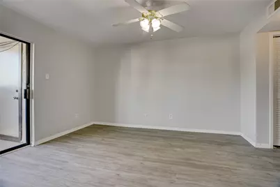 3015 Walnut Bend Lane #35, Houston, TX 77042 - Photo 9