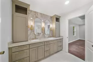 9313 Livernois Rd, Houston, TX 77080 - Photo 19