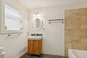 2317 Wimcrest St, Galveston, TX 77551 - Photo 9