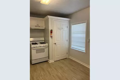 5537 Bataan Road #B, Houston, TX 77033 - Photo 5