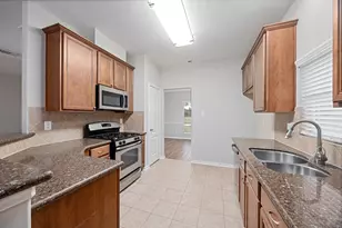 6118 Pine Lakes Dr, Katy, TX 77493 - Photo 7