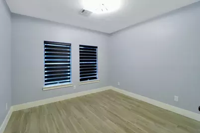 3027 Clinton Drive, Houston, TX 77020 - Photo 19