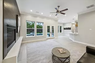 8745 Tollis St, Houston, TX 77055 - Photo 11