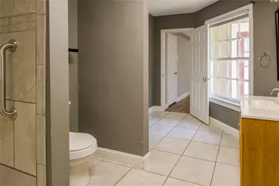 711 E Sixth Street, Brenham, TX 77833 - Photo 13