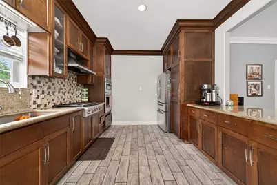 18015 Bambridge Drive, Houston, TX 77090 - Photo 15
