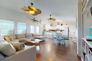 846 S Crystal Beach Rd, Port Bolivar, TX 77650 - Photo 15