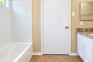 1419 Rising Springs Ln, Houston, TX 77073 - Photo 9