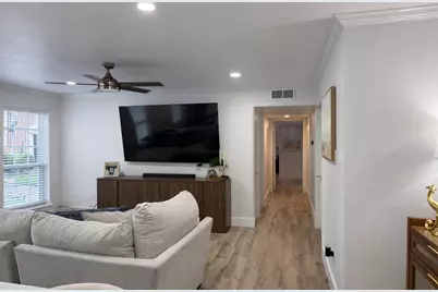 361 N Post Oak Lane #145, Houston, TX 77024 - Photo 15