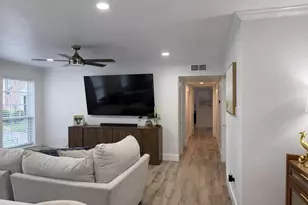 361 N Post Oak Ln, Houston, TX 77024 - Photo 15