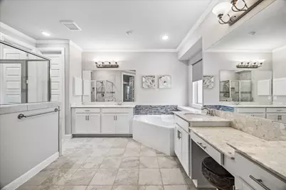 14902 Somerset Horizon Lane, Houston, TX 77044 - Photo 9