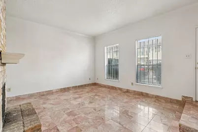 7700 Creekbend Drive #70, Houston, TX 77071 - Photo 7