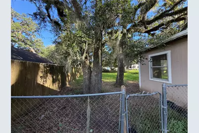 603 E 1st Street, Sweeny, TX 77480 - Photo 5