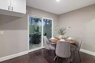 2102 Lazybrook Dr, Houston, TX 77008 - Photo 11