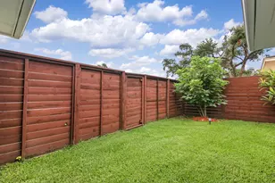 2102 Lazybrook Dr, Houston, TX 77008 - Photo 23