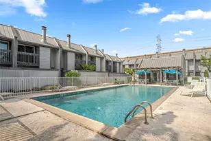 5000 Glenmont Dr, Houston, TX 77081 - Photo 33