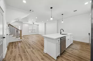 2749 Redrock St, Houston, TX 77088 - Photo 11