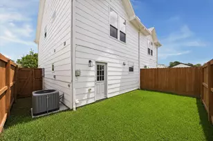 2749 Redrock St, Houston, TX 77088 - Photo 23