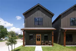 302 W 31st St, Bryan, TX 77803 - Photo 1