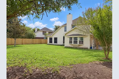 206 Hartwood Court, Sugar Land, TX 77479 - Photo 5