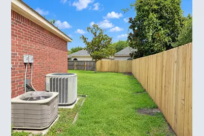 206 Hartwood Court, Sugar Land, TX 77479 - Photo 3