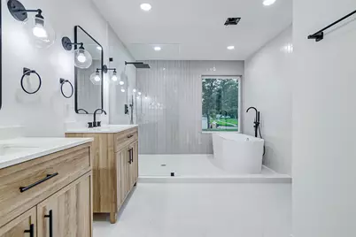 7226 Troulon Drive, Houston, TX 77074 - Photo 9