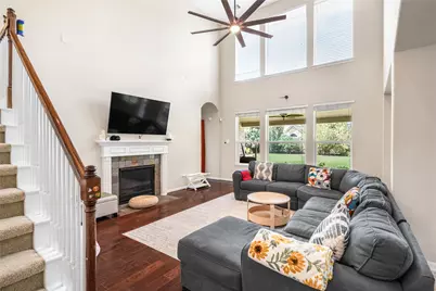 6819 Lavington Way, Sugar Land, TX 77479 - Photo 3
