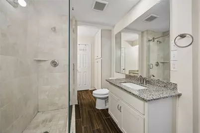 5402 Queensloch Drive, Houston, TX 77096 - Photo 15