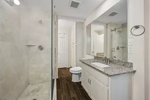 5402 Queensloch Dr, Houston, TX 77096 - Photo 15