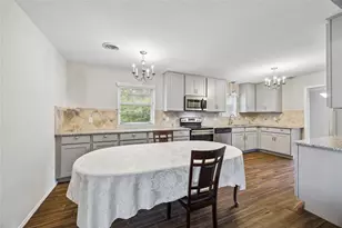 5402 Queensloch Dr, Houston, TX 77096 - Photo 7