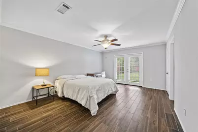 5402 Queensloch Drive, Houston, TX 77096 - Photo 9
