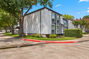 10211 Beekman Pl Dr Dr, Houston, TX 77043 - Photo 3