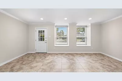 10211 Beekman Place Drive Drive, Houston, TX 77043 - Photo 5