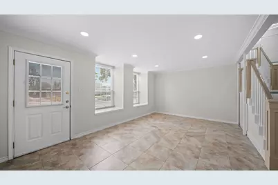 10211 Beekman Place Drive Drive, Houston, TX 77043 - Photo 7