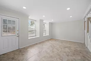 10211 Beekman Pl Dr Dr, Houston, TX 77043 - Photo 7