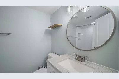 10211 Beekman Place Drive Drive, Houston, TX 77043 - Photo 25
