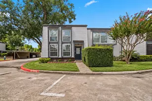 10211 Beekman Pl Dr Dr, Houston, TX 77043 - Photo 1