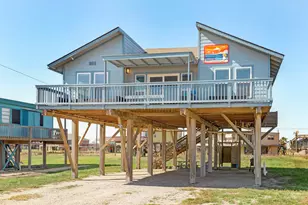 814 Beach Dr, Surfside Beach, TX 77541 - Photo 3