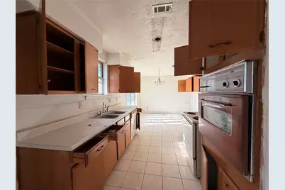 11807 Sharpview Drive, Houston, TX 77072 - Photo 11