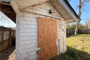 11807 Sharpview Dr, Houston, TX 77072 - Photo 17