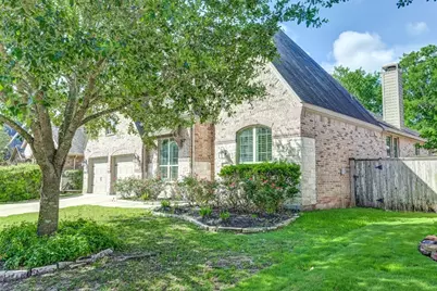 4723 Trickle Creek Court, Fulshear, TX 77441 - Photo 3