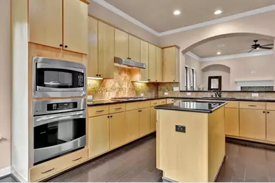 2725 Kings Retreat Circle, Houston, TX 77345 - Photo 9