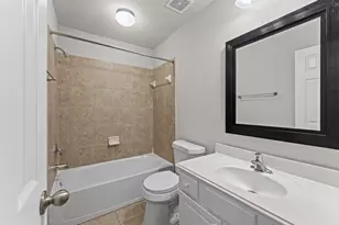 135 S Spinning Wheel Cir, The Woodlands, TX 77382 - Photo 23