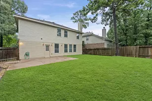 135 S Spinning Wheel Cir, The Woodlands, TX 77382 - Photo 33