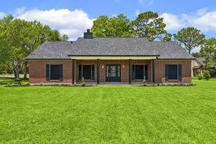 15415 Skyhawk Ln, Beach City, TX 77523 - Photo 1