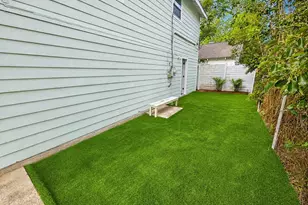 2215 46th St, Galveston, TX 77551 - Photo 3