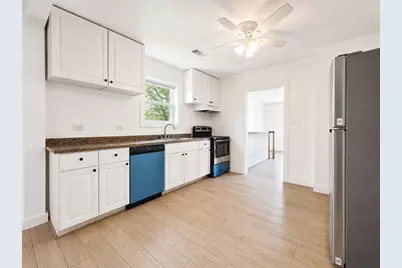 2215 46th Street, Galveston, TX 77551 - Photo 7