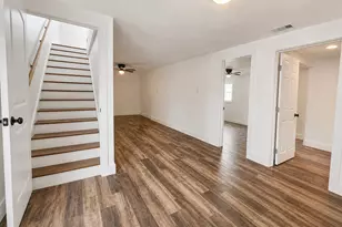2215 46th St, Galveston, TX 77551 - Photo 9