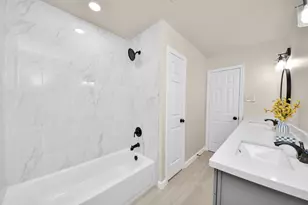 7707 Lumber Jack Dr, Houston, TX 77040 - Photo 23